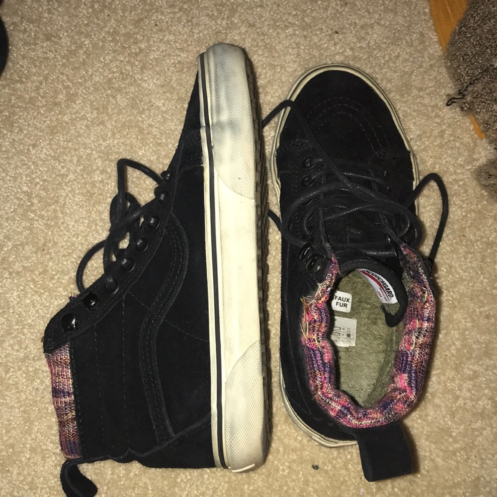 Vans sk8 hi high tops in black suede